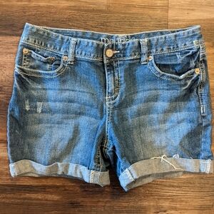 Maurices denim shorts size 11/12